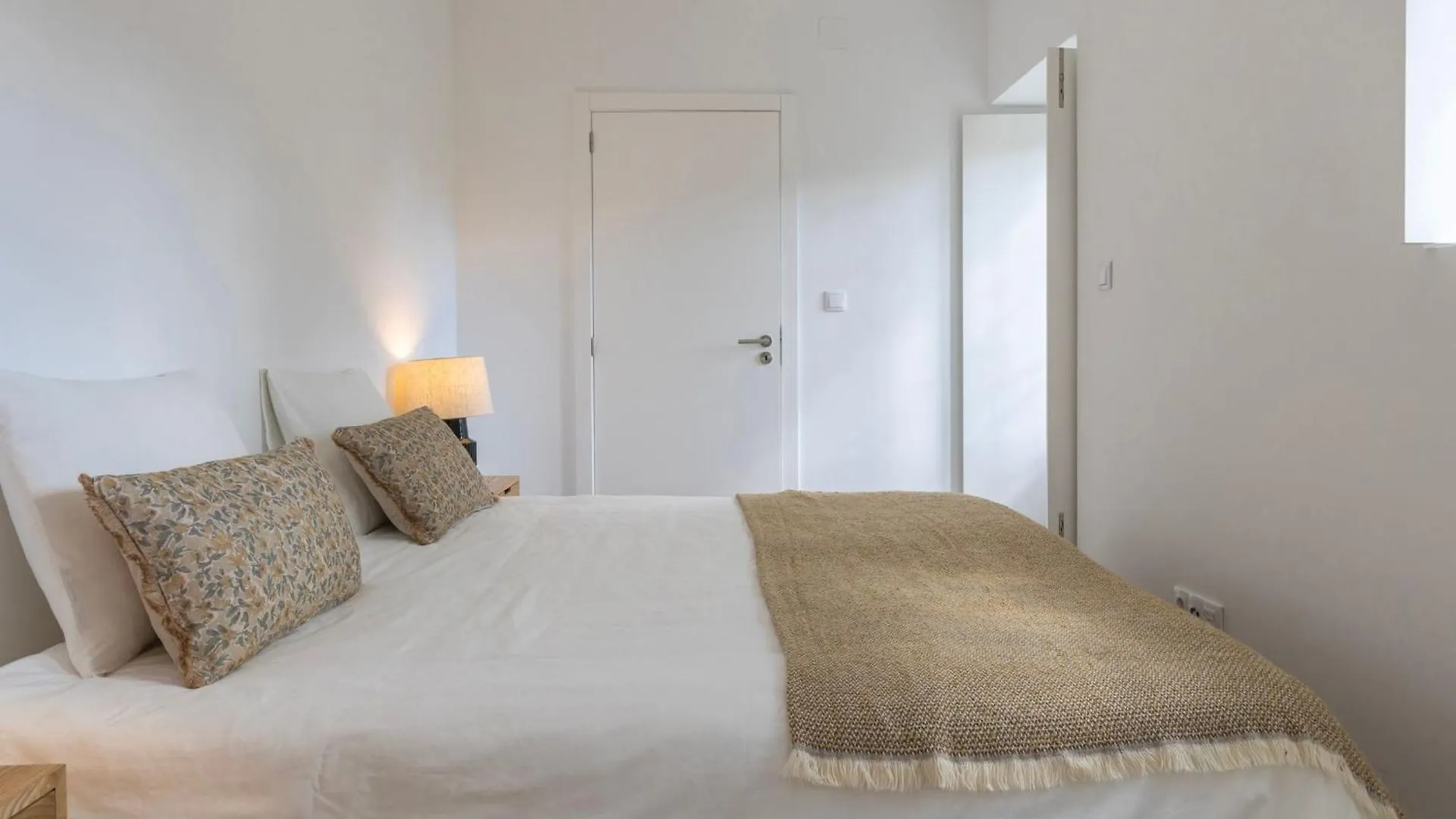 2Bdr Cozy Apartment In Graca By Lovelystay Lisbon 0*,
