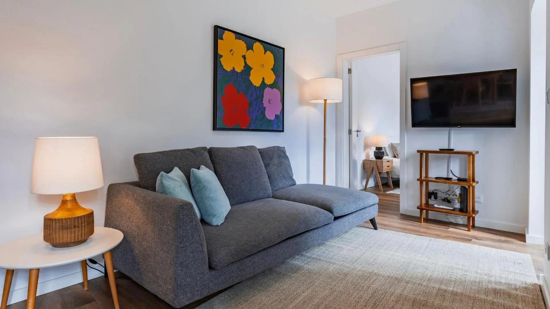 2Bdr Cozy Apartment In Graca By Lovelystay Lisbon Portugal