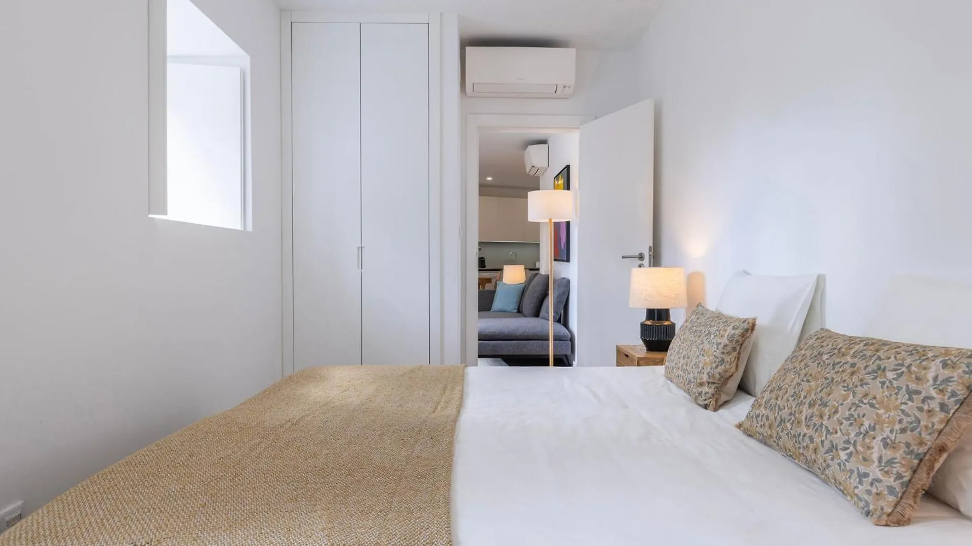 2Bdr Cozy Apartment In Graca By Lovelystay Lisbon 0*,  Portugal