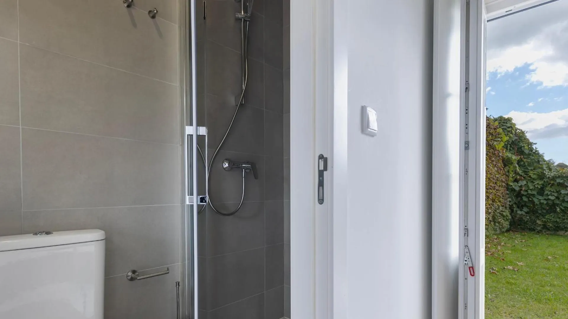 2Bdr Cozy Apartment In Graca By Lovelystay Lisbon