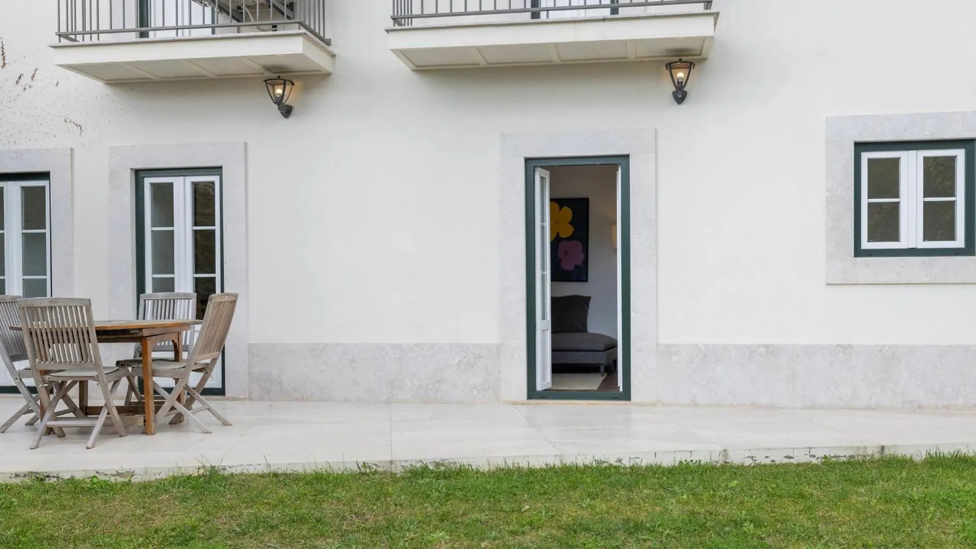 2Bdr Cozy Apartment In Graca By Lovelystay Lisbon Portugal