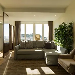 Apartment Ola - Luxury Graca I, Lisbon