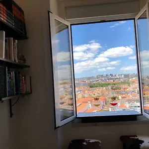 Apartment The Sunset Nest, Lisbon