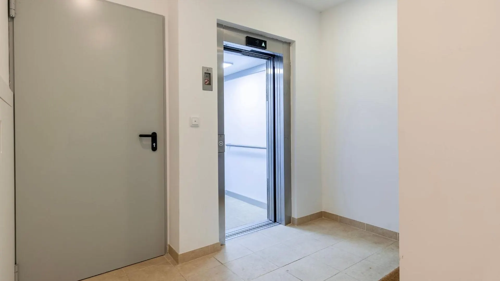 2Bdr Cozy Apartment In Graca By Lovelystay Lisboa