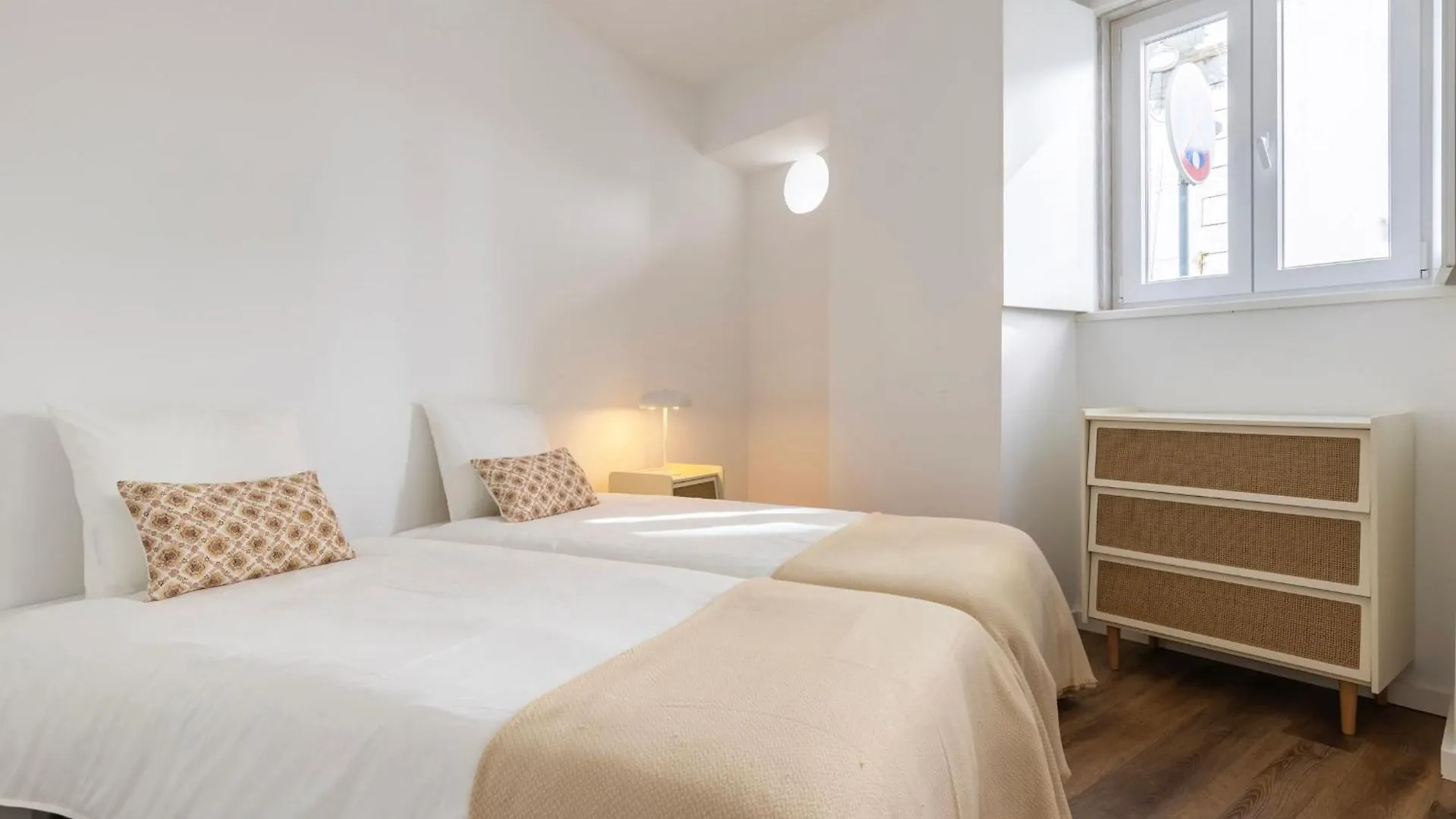 2Bdr Cozy Apartment In Graca By Lovelystay Lisboa